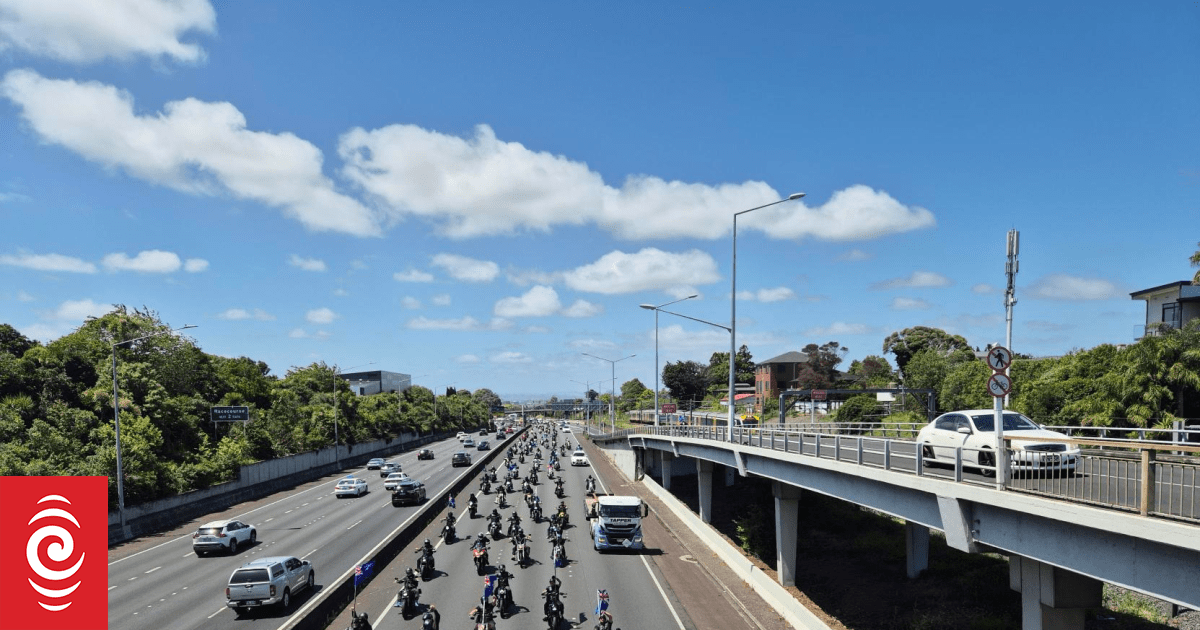 Police say they will crack down on Brian Tamaki convoy protesters