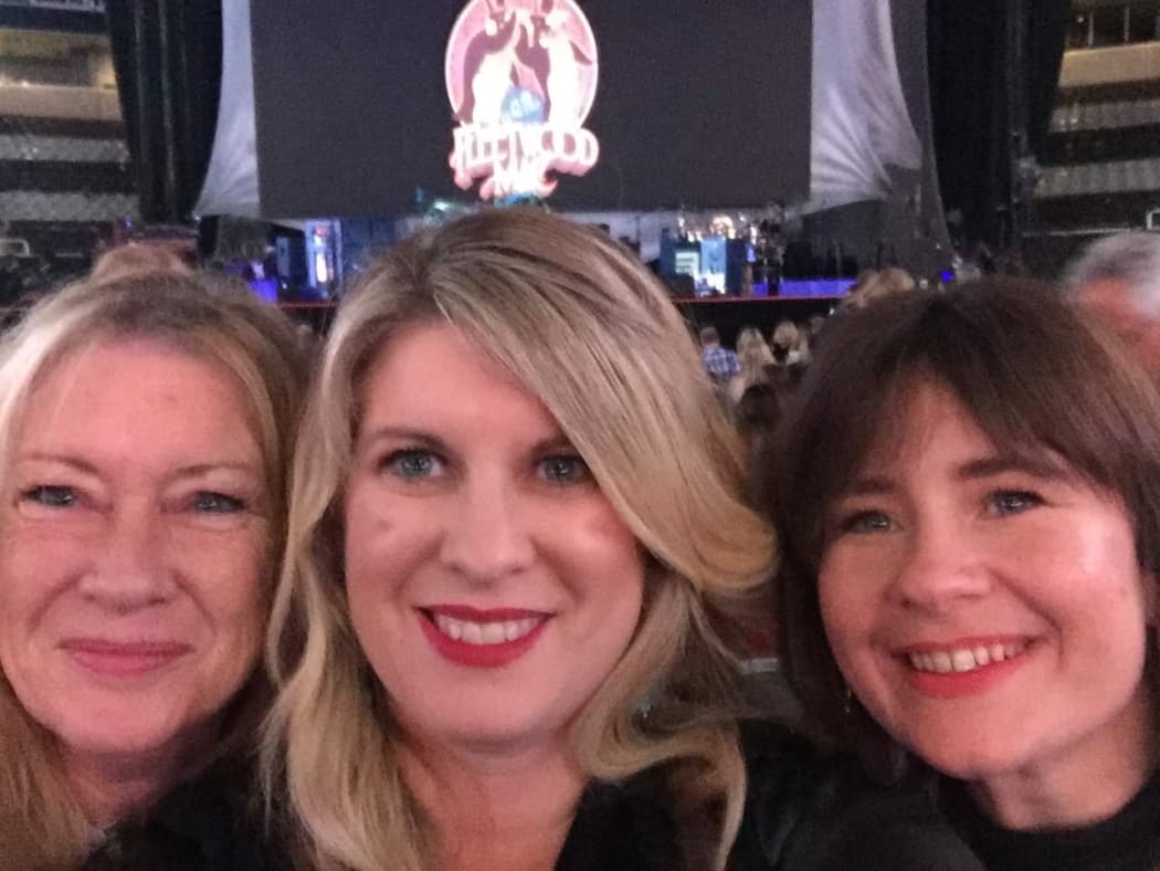 Melody Thomas (right), her sister and mum