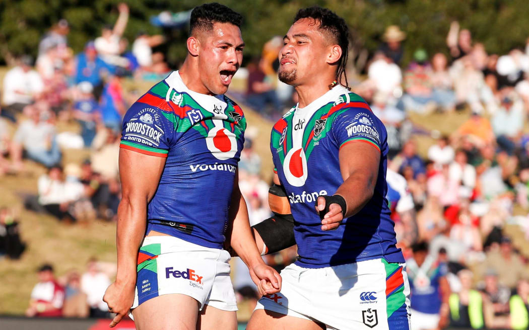 Roger Tuivasa-Sheck celebrates with Eliesa Katoa after scoring. Vodafone Warriors v Newcastle Knights. NRL Rugby League, Scully Park, Tamworth, NSW, Australia, Saturday 29th August 2020 Copyright Photo: David Neilson / www.photosport.nz