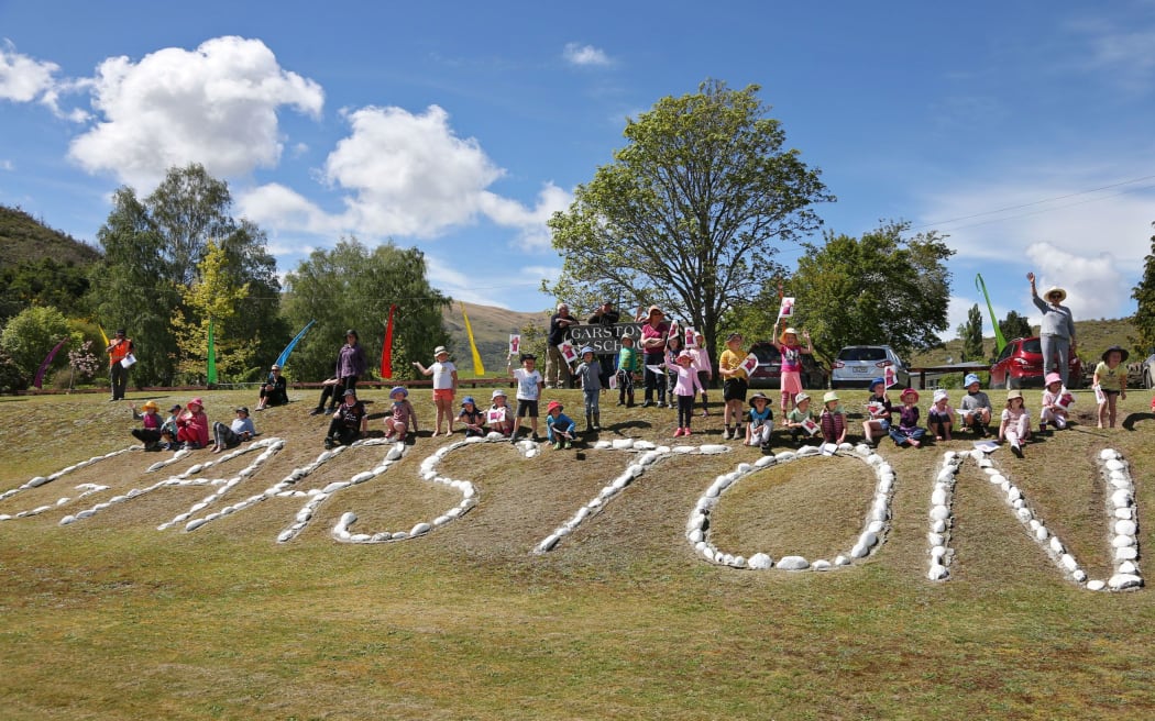 Garston School supports the Tour of Southland in 2016.
