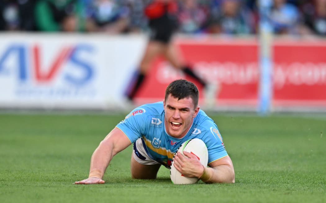 Beau Fermor of the Titans scores a try.
Gold Coast Titans v One NZ Warriors, round 16 of the Telstra NRL Premiership at Cbus Super Stadium, Gold Coast, Australia on Saturday 22 June 2024.
Photo: NRL Photos