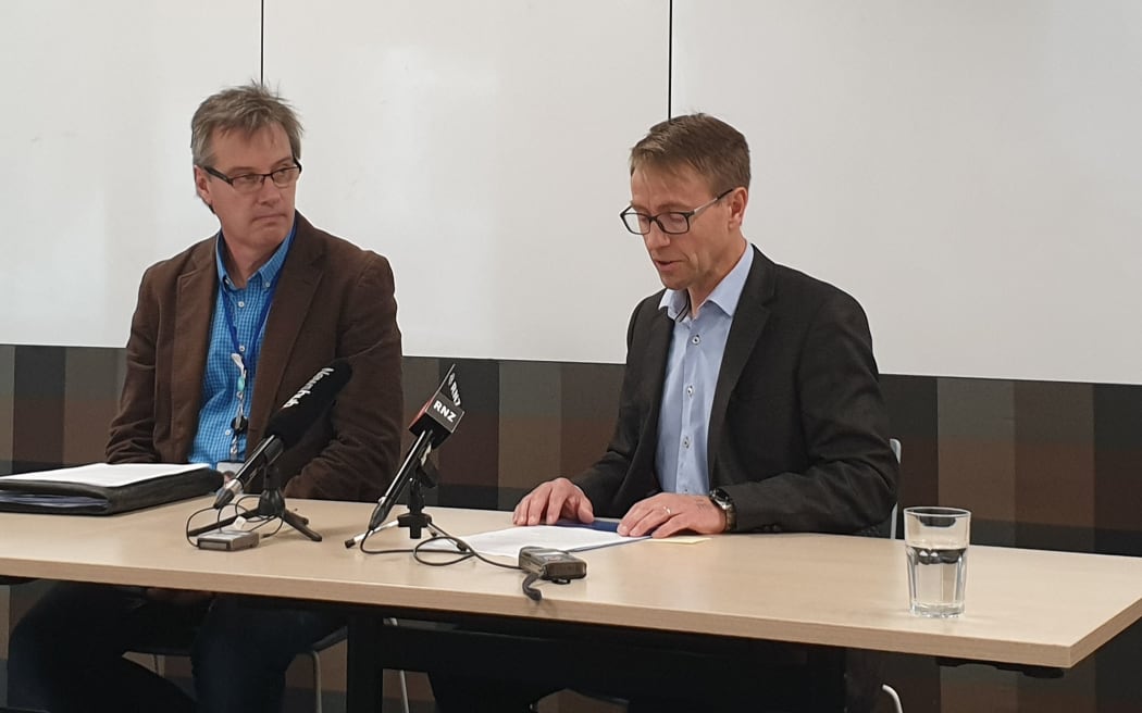 Left : Shayne Hunter deputy director- general of digital and data.
Right: Dr Ashley Bloomfield 
addressing media conference on data security breach at Tū Ora Compass Health