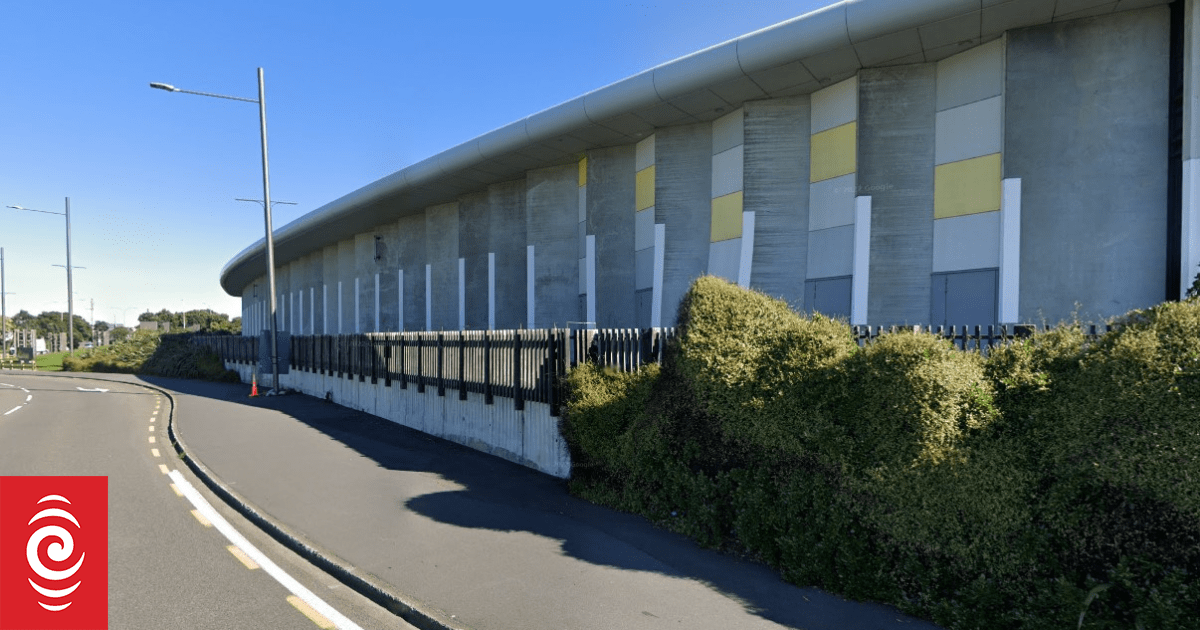 Mystery odour forces evacuation of Wellington sports venue