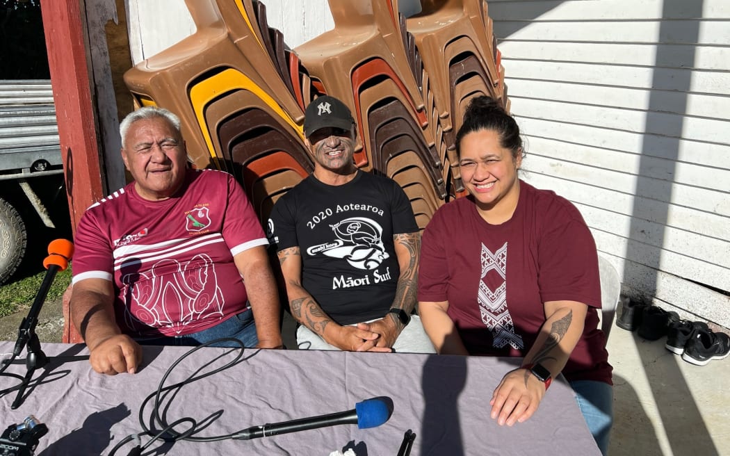 Enoka Rolleston, Te Kehukehu Butler and Justine Murray at Matakana Island.