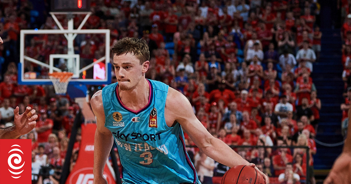 Finn Delany returns to a different Breakers team - Vimarsana News
