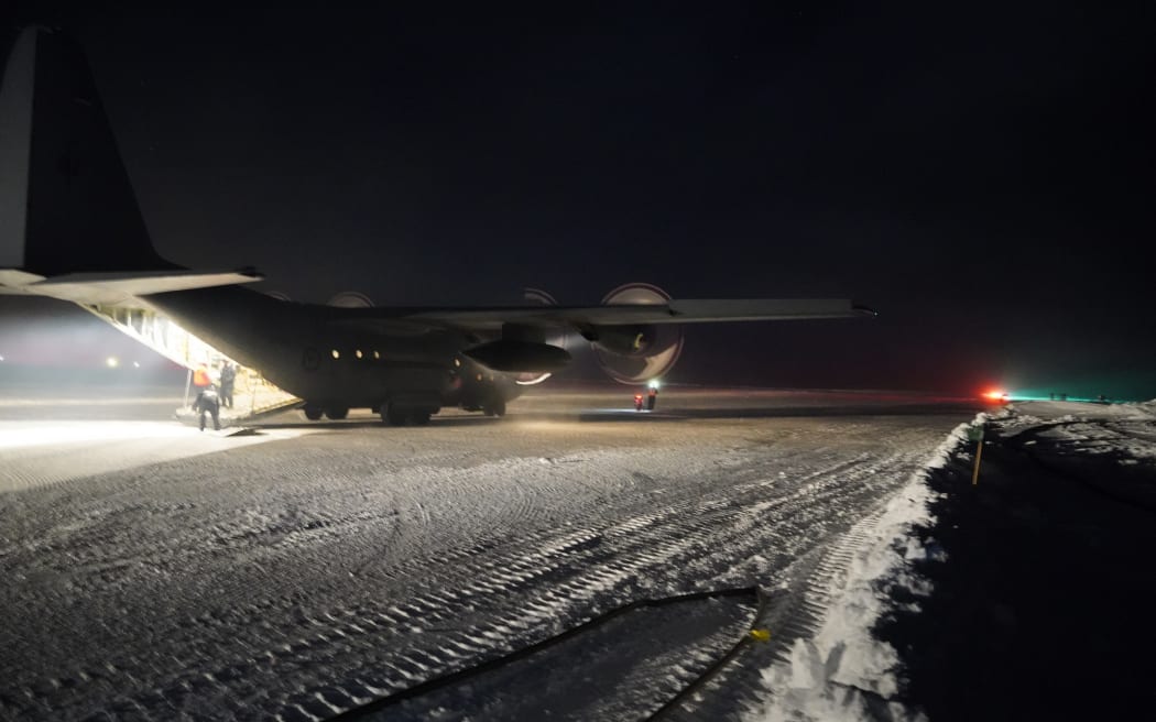 RNZAF in medical evacuation from Antarctica