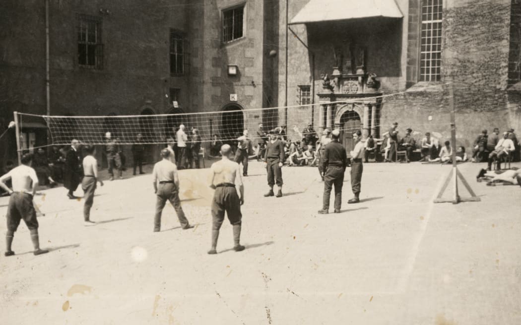 Volleyball in the inner courtyard