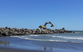 Work on the North Mole as part of the Whanganui port upgrade.