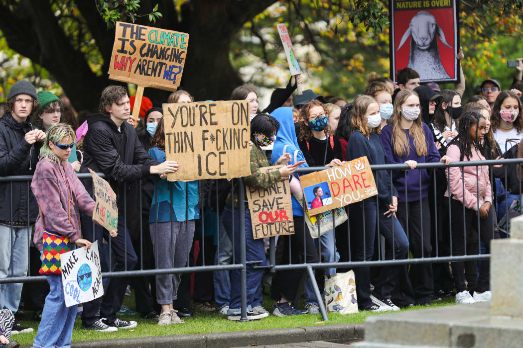 "You're on Thin F*cking Ice" sign, at the Climate Strike, Parliament 9 April 2021