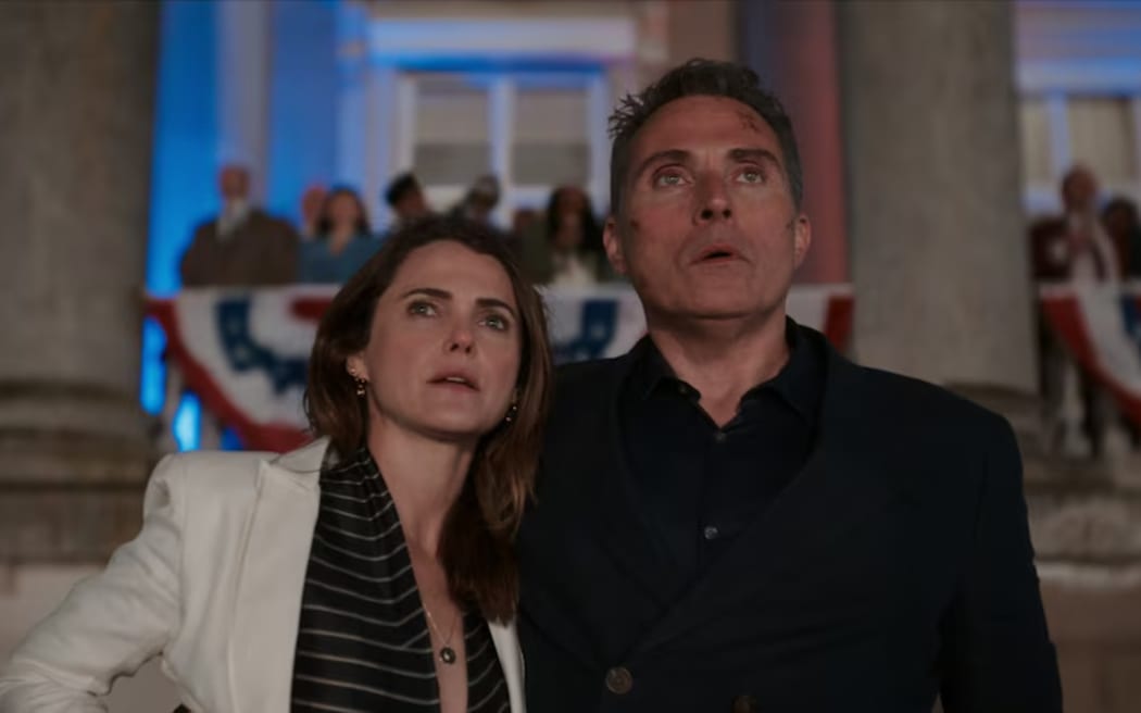Keri Russell as Kate Wyler and Rufus Sewell as Hal Wyler in Netflx's The Diplomat.