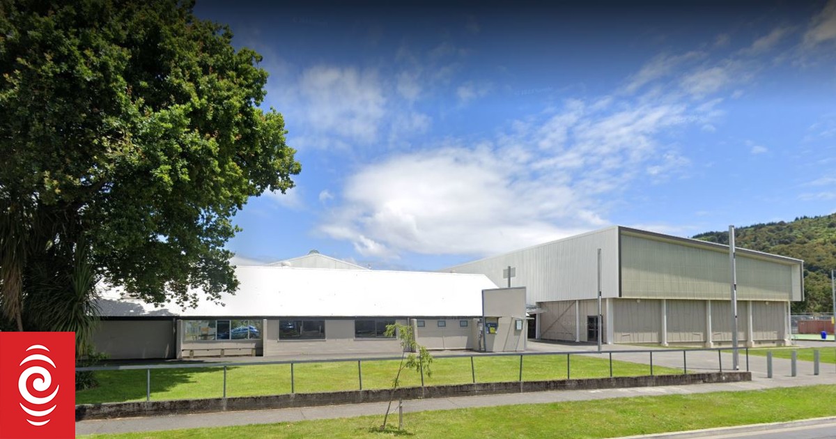 Upper Hutt College student assaulted by peers 'shaken', principal says - Vimarsana News