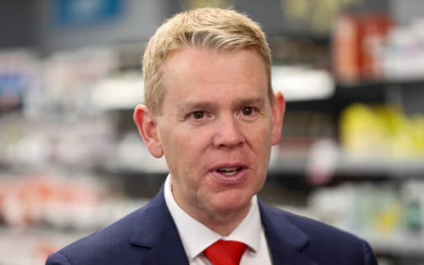 Labour vows to bring back universal free prescriptions if elected | RNZ