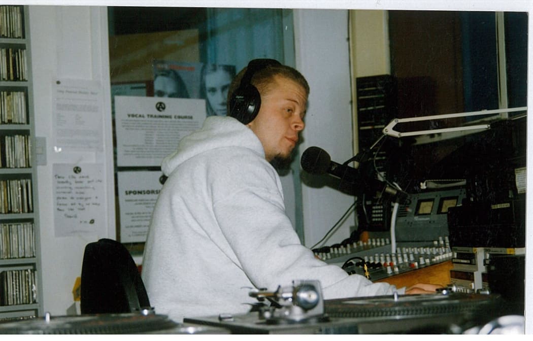 Radio Active Breakfast host Lewis Tennant in studio 1997.