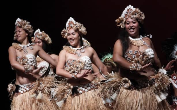 Nicolea Mateariki (right) led the girls of team Atiu.