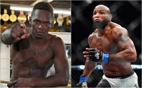 Israel Adesanya (L) and Yoel Romero (R).