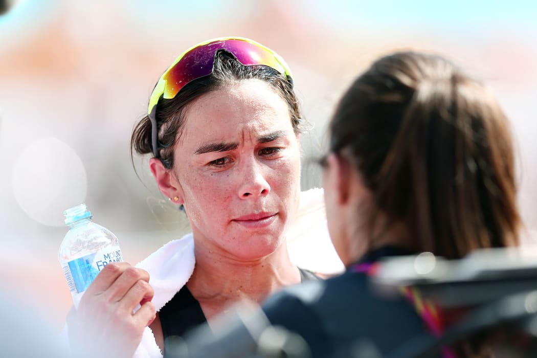 Andrea Hewitt finishes 13th. Gold Coast 2018 Commonwealth Games, Triathlon Women's Final, Gold Coast, Australia. 5 April 2018 © Copyright Photo: Anthony Au-Yeung / www.photosport.nz