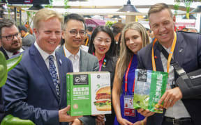 Trade and Agriculture Minister Todd McClay (left) visited Shanghai and Guangdong province in November 2024.