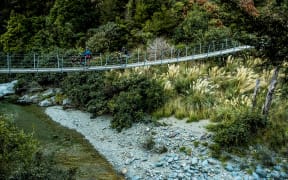 Scott Chasing trail with Brendan Fairclough and Andrew Neethling in Nelson.