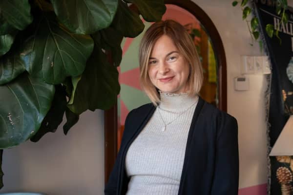 Chloe Span from Family Drug Support Australia says it's unrealistic to expect anyone with a dependency to immediately cease.