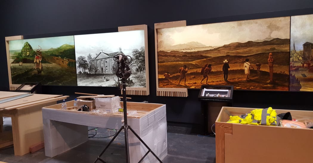 Wall panels go up in the new Waitangi museum