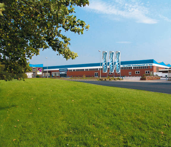 Biggest pet stores store