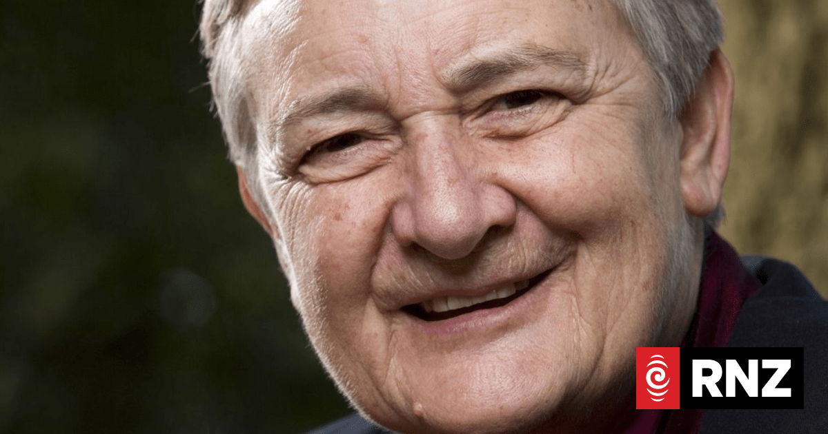 Pay equity law changes 'flagrant and significant abuse of power', former MPs say