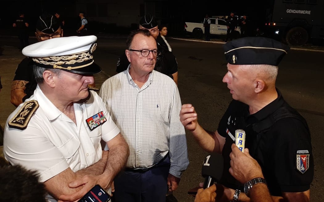 French High Commissioner Jacques Billant, Public Prosecutor Yves Dupas and Gendarmerie commander, General Nicolas Matthéos on 7 May 2025 - PHOTO Haut-Commissariat de la République en Nouvelle-Calédonie