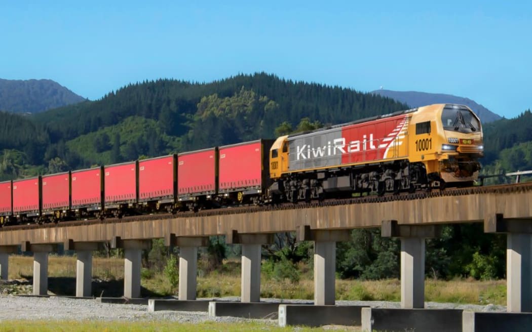 Artist impression new Swiss-owned engine manufacturer Stadler low emission diesel locomotives bought by KiwiRail.