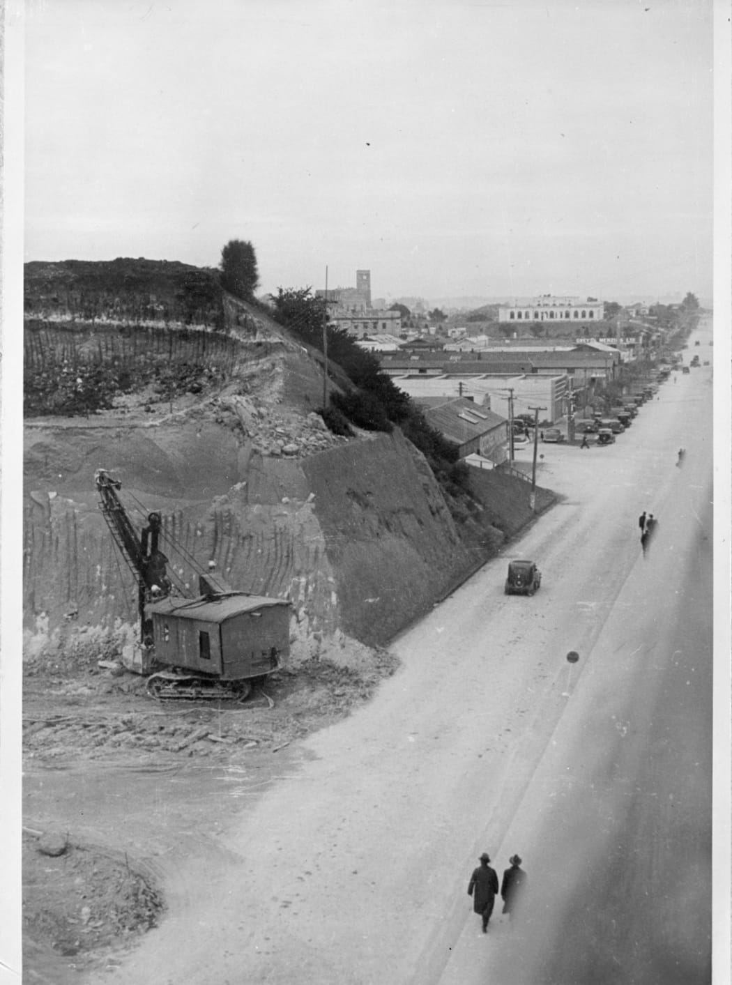 Garden Place Hill being removed in Hamilton, 1939/40