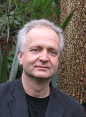 Peter Scholes