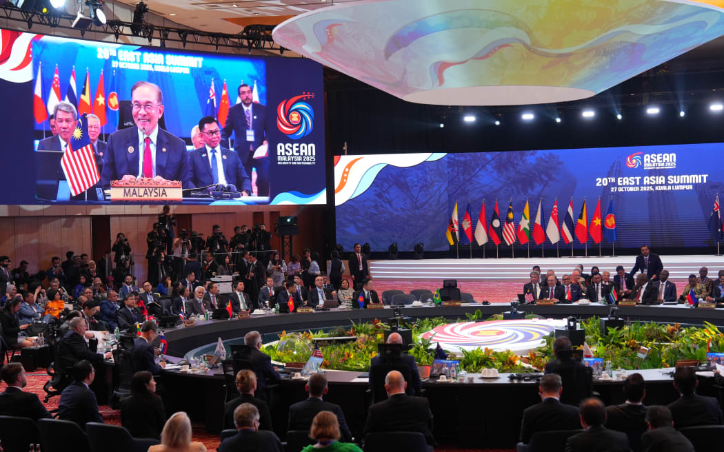 Luxon at East Asia Summit.