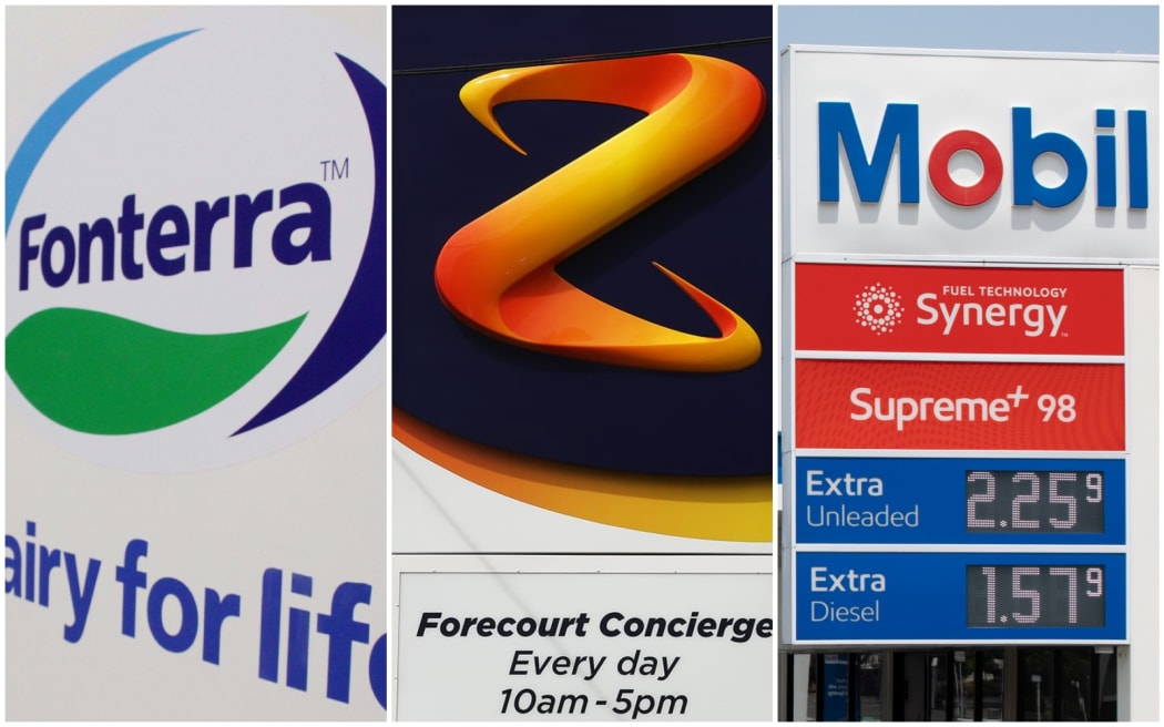 Fonterra, Z Energy and Mobil signage.