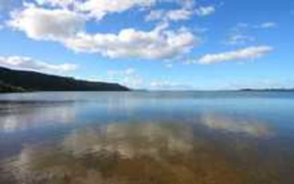 lake taupo