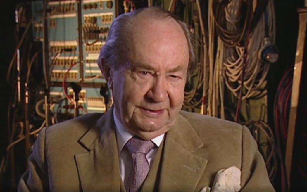 Peter Sallis, who acted in Wallace and Gromit and Last of the Summer Wine, has died aged 96.