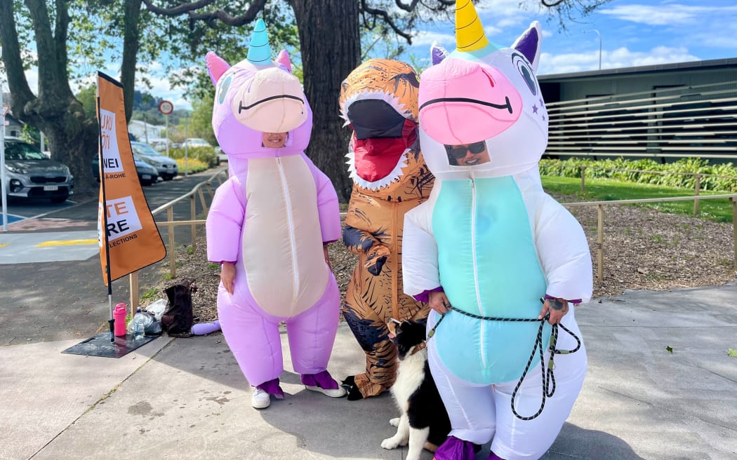Tania Rauna (right) and her children dressed up on election day.