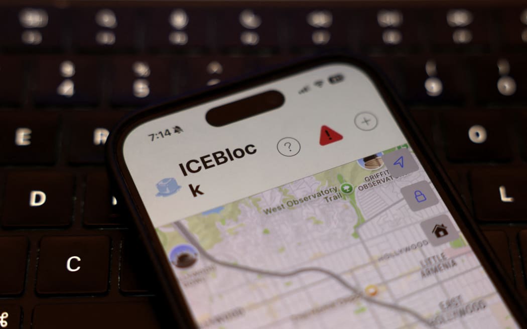 LOS ANGELES, CALIFORNIA - OCTOBER 02: In this photo illustration, the ICEBlock app is displayed on an Apple iPhone on October 02, 2025 in Los Angeles, California. Apple has removed the ICEBlock app from the App Store after a request by U.S. Attorney General Pam Bondi, citing officer safety issues. The immigration enforcement tracking app enables users to report ICE agent sightings in real time. (Photo Illustration by Justin Sullivan/Getty Images) (Photo by JUSTIN SULLIVAN / GETTY IMAGES NORTH AMERICA / Getty Images via AFP)
