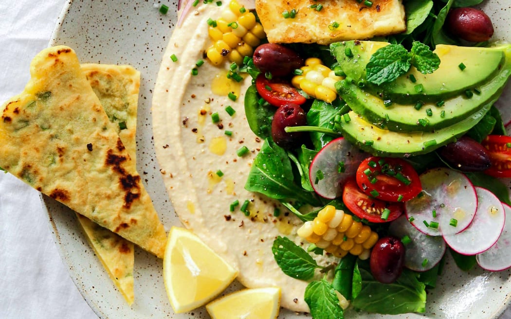 Hummus salad