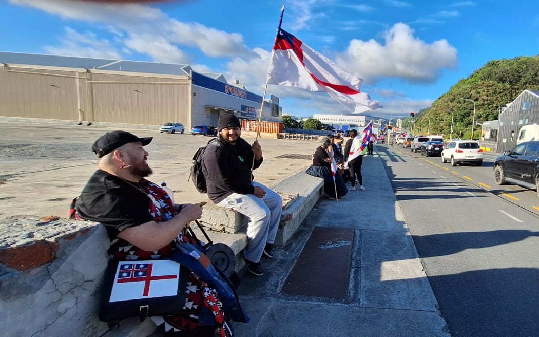 Stragglers resting at rear of Wellington hikoi