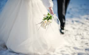 wedding couple at the winter day