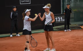 New Zealand tennis players Lulu Sun and Erin Routliffe