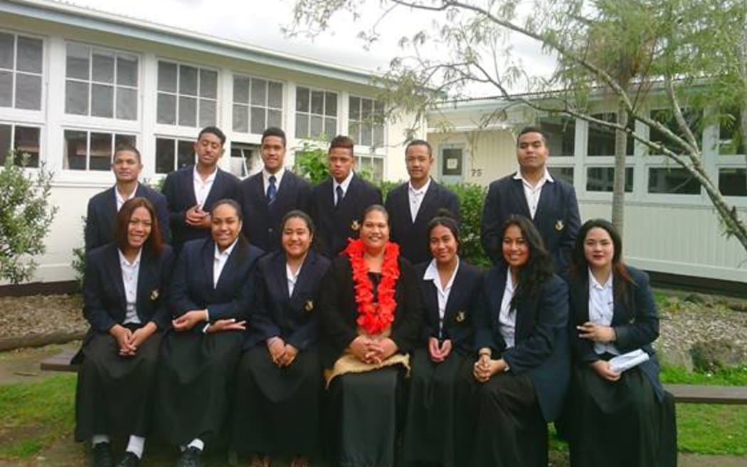 Miss Tina Otunuku (middle) and Tongan students at Otahuhu College.