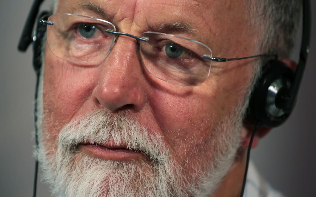 010414. Photo Diego Opatowski / RNZ. Geoff Robinson at the end of his last Morning Report Show.
