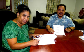 Marshalls' Speaker Kenneth Kedi and Nitijela clerk Morean Walak