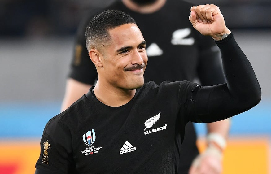 Aaron Smith thanks the fans. New Zealand All Blacks v Ireland. 1/4 Final, Rugby World Cup 2019.