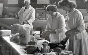 Early organic leaders included Brenda Maxwell, centre, who with their husband ran the first Tollemache composting plant in NZ.