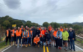 Mana whenua in Tai Rāwhiti held a blessing ceremony on 10 February before the construction of a Bailey bridge which will replace the destroyed Hikuwai #1 bridge between Tokomaru Bay and Tolaga Bay.