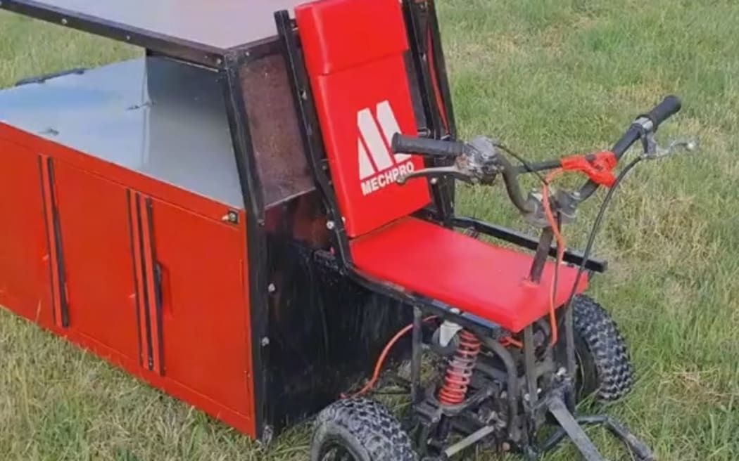 Sand sifter invented by Kenny Paton