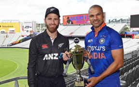 New Zealand captain Kane Williamson and India captain Shikhar Dhawan with the ODI series trophy.