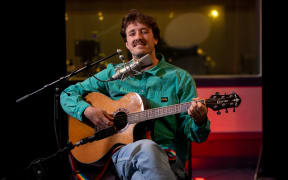 Jed Parson, live session in the wellington studio