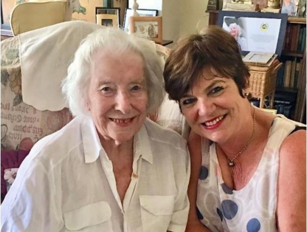 Dame Vera Lynn and Vicki Lee